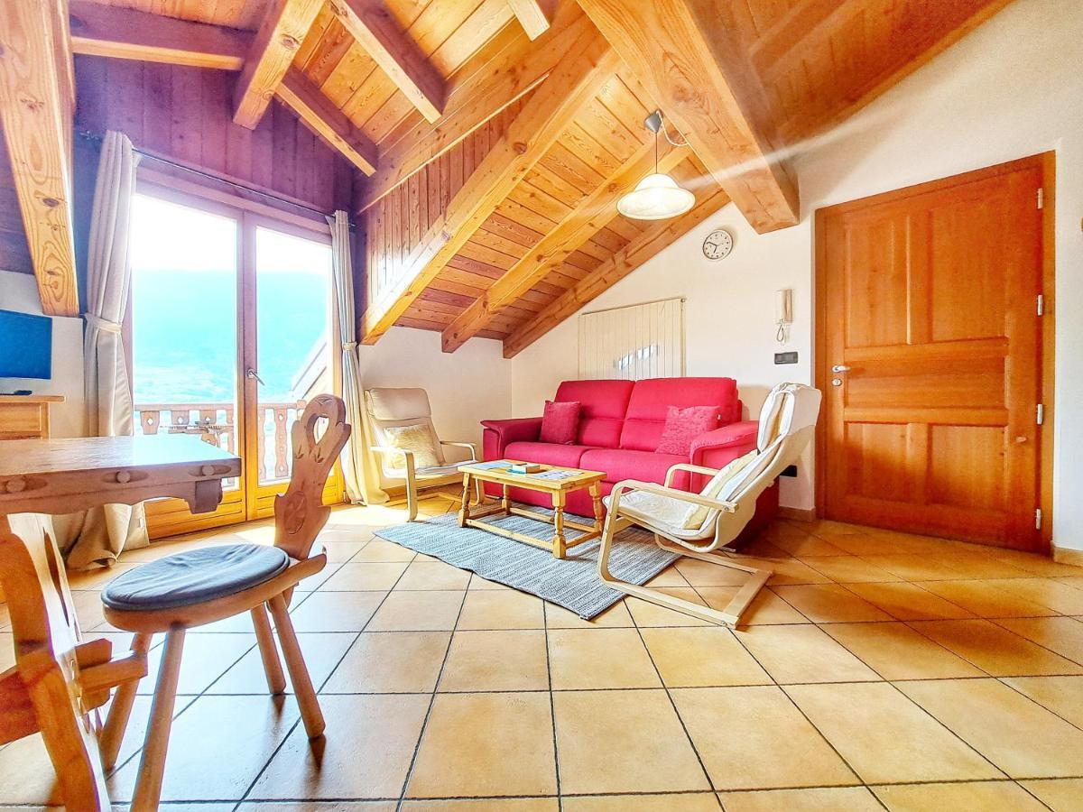 Апартаменты Casa Alpina - Sarre Аоста Экстерьер фото