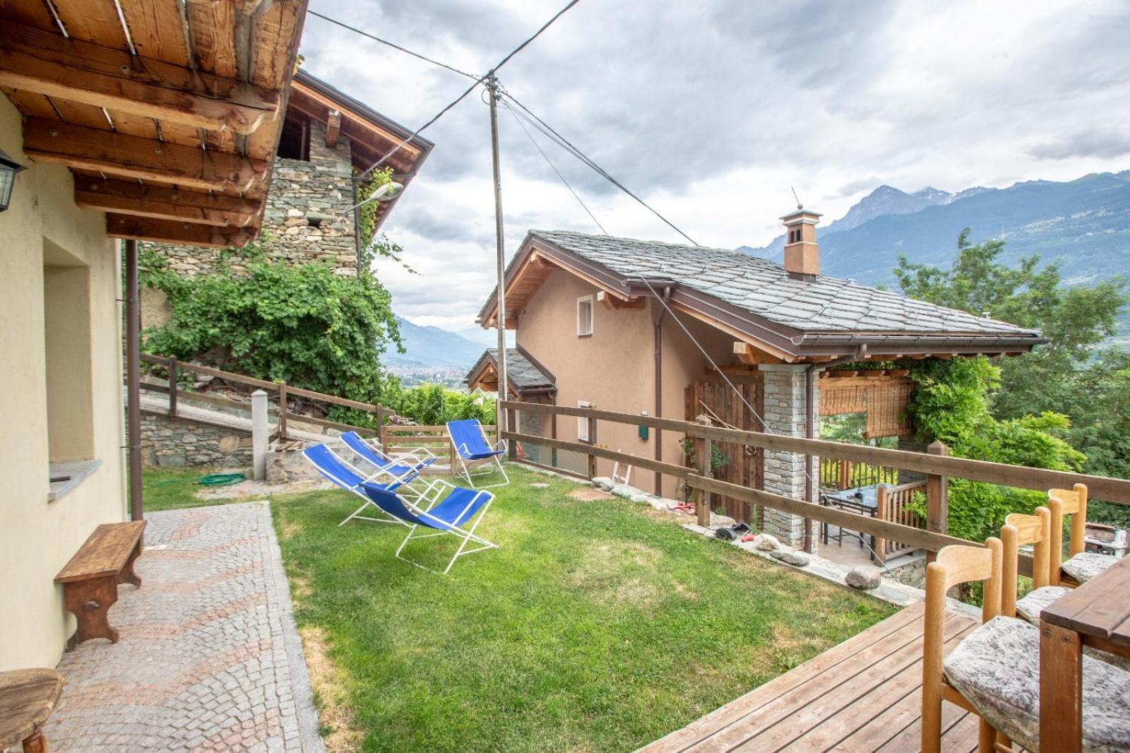 Апартаменты Casa Alpina - Sarre Аоста Номер фото
